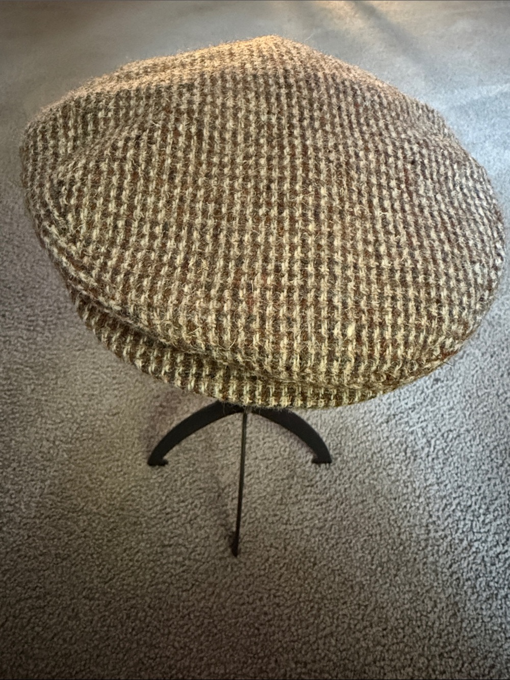 Harris Tweed Newsboy Cap/Beret, Brown & Cream. 100% Scottish Grown Wool. Size M